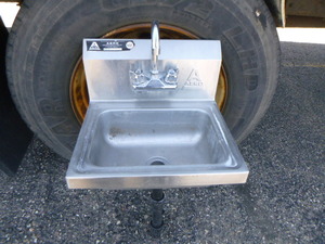 lot 26 image: Aero Stainless Steel Hand Washing Sink