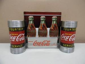 VINTAGE CocaCola FOUNTAIN SERVICE SALT & PEPPER SHAKERS - NICE - SEE PICTURES