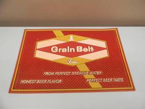 VINTAGE GRAIN BELT BEER RUBBER BAR MAT - VERY NICE - AWESOME PIECE - SEE PICTURES