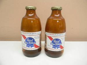 VINTAGE PABST BLUE RIBBON BEER BOTTLE 5.5 SALT & PEPPER SHAKERS - NICE - SEE PICTURES