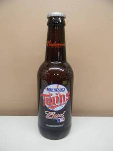 VINTAGE MINNESOTA TWINS BUDWEISER OFFICIAL BEER OF MLB - LARGE DISPLAY BOTTLE APPROX 15 - VERY NICE - SEE PICTURES