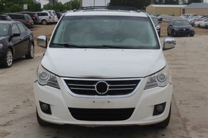 2009 Volkswagen Routan SEL Premium