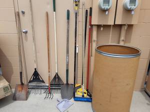 Assorted Implements & Barrel 22x38