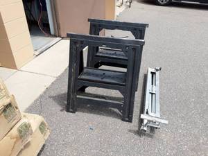 Stable Mate Plus Work Sawhorse & 2-Light Weight Plastic Sawhorses