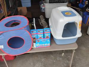 Cat House, Litter Box & Litter Box Liners