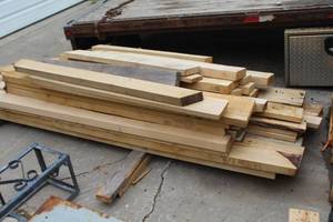 lot 858 image: Lot of (25 to 30) Wood Boards