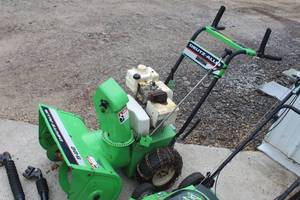 lot 862 image: Duetz Allis 5-22 011107 Gas Snowblower