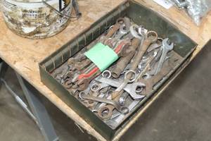 Lot of (1 Tray) Assorted Wrenches