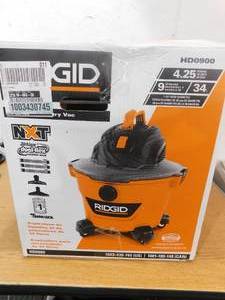 lot 83 image: RIDGID 9 Gal. 4.25-Peak HP NXT WetDry Shop Vacuum with Filter, Hose and Accessories