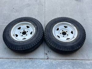 lot 63 image: Trailer Wheels and Tires