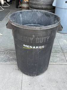 lot 73 image: Menards Rubbermaid 32 Gallon Garbage Can
