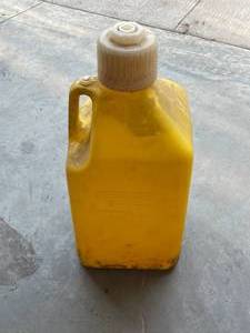 lot 94 image: 5 Gallon Utility Jug