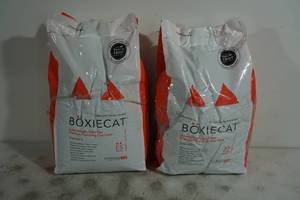 lot 74 image: Boxiecat Extra Strength Cat Litter