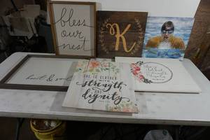 lot 110 image: Assorted Decorative Wall Hangings - Religious, Family