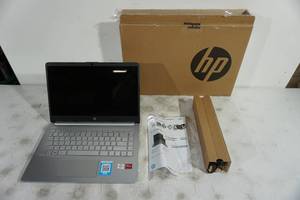 lot 52 image: HP 14-fq0057nr Windows 10 14 Touchscreen Laptop Computer