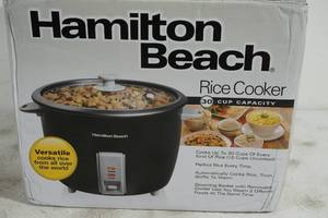 lot 146 image: Hamilton Beach 30 Cup Rice Cooker