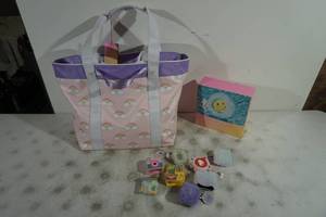 lot 185 image: Beach Tote Bag, Beach Ball, Keychains