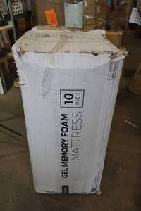 lot 190 image: NEW Lucid Comfort 10 Gel Memory Foam Mattress - Queen