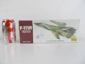 lot 39 image: The Lindberg Line F-111A Fighter Model Kit