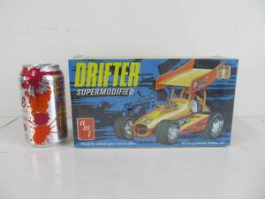 lot 57 image: AMT Drifter Supermodified Sprint Car