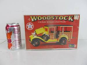lot 60 image: Revell 30 Model A Ford Woody Woodstock