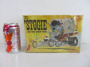 lot 69 image: AMT Lil Stogie Death Valley Draggin Wagon