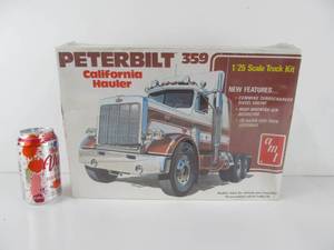 lot 117 image: Larger AMT Peterbilt 359 California Hauler Semi Tractor