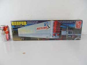 lot 118 image: Larger AMT Watkins Reefer Semi Trailer