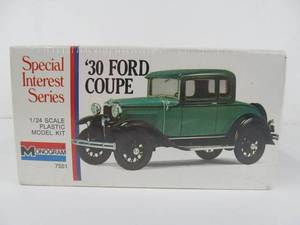 lot 125 image: Vintage Monogram Special Interest Series 30 Ford Coupe 