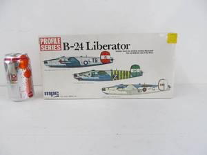 lot 181 image: Vintage MPC Profile Series B-24 Liberator