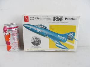 lot 194 image: Vintage AMT Grumman F9F Panther