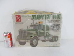 lot 204 image: Larger Vintage AMT MOVIN ON Kenworth Truck Trackor