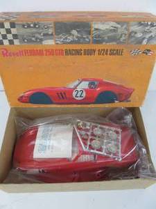 lot 228 image: Vintage Revell Ferrari 250 GTO Racing Body