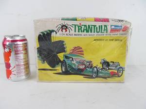 lot 233 image: Vintage Mattel TRANTULA Wild Fuel Drag Coupe w Chute