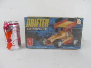 lot 235 image: AMT Drifter Super Modified Drag Racer
