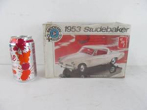 lot 238 image: Vintage AMT Modern Classics 1953 Studebaker