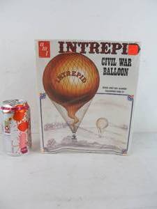 lot 266 image: Vintage AMT Intrepid Civil War Balloon - Aerial Reconnaissance Pioneer