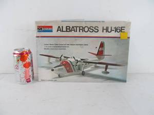 lot 284 image: Vintage Monogram Albatross HU-16E