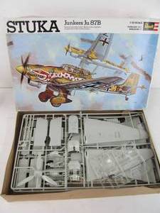 lot 286 image: Vintage Revell Stuka Junkers Ju 87B