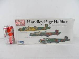 lot 293 image: Vintage MPC Profile Series Handley Page Halifax