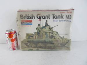 lot 317 image: Vintage Monogram Armor Series British Grant Tank M3