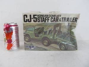 lot 347 image: Vintage MPC Korean Conflict CJ-5 Staff Car & Trailer
