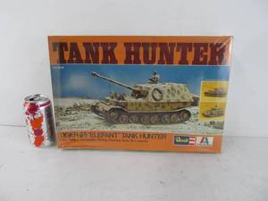 lot 341 image: Larger Revell TANK HUNTER Tiger (P) Elefant Tank