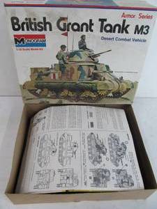 lot 356 image: Vintage Monogram Armor Series British Grant Tank M3