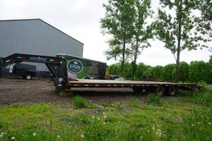 lot 3 image: 2013 Load Max 32 Tandem Axle Dually Gooseneck Equipment Trailer