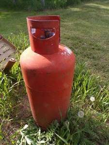 lot 6 image: LP tank