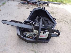 lot 26 image: Craftsman Chainsaw with Case 18 Bar and extra Chains