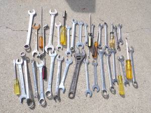lot 36 image: Assort of Tool -Wrenches & Screwdrivers