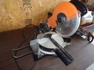 lot 41 image: 10 Compound Slide Miter Saw