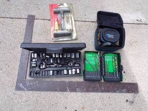 lot 57 image: Assorted Tools - Laser level